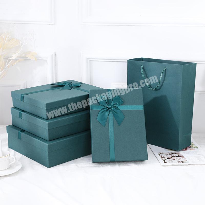 Factory direct sale green bowknot box customize different sizes and logo