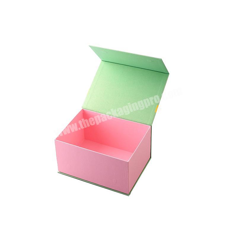 High Quality Hand Made Beautiful Customized Luxury Packaging White Cardboard Magnetic Closure Gift Box For Bridesmaid