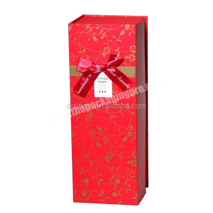 Hot sale colorful gold hot stamping logo red paper wine gift packaging box with handle