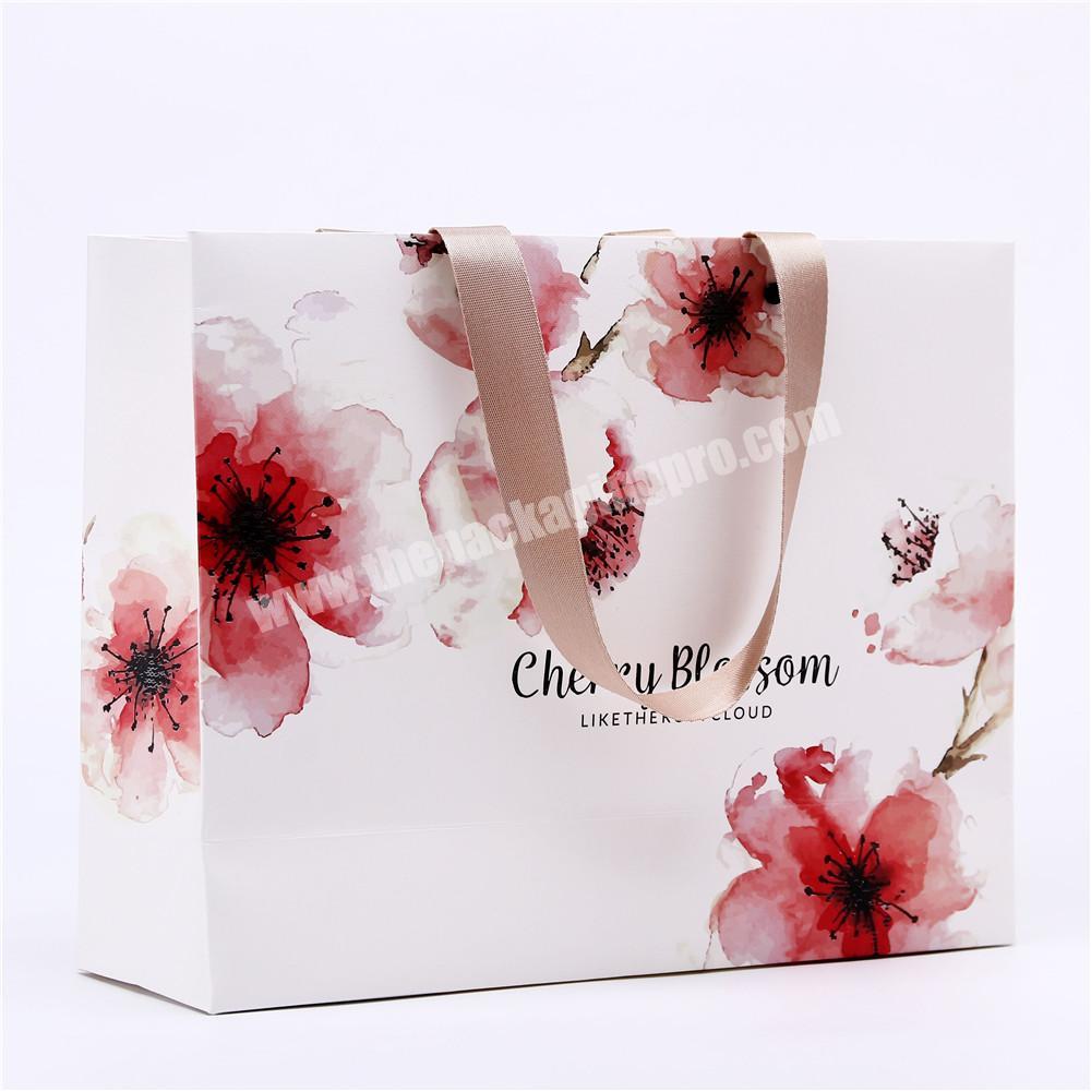 Lipack Cheap Women Loved Luxury Paper Bags Shopping Paper Bag Custom Printing With Handle