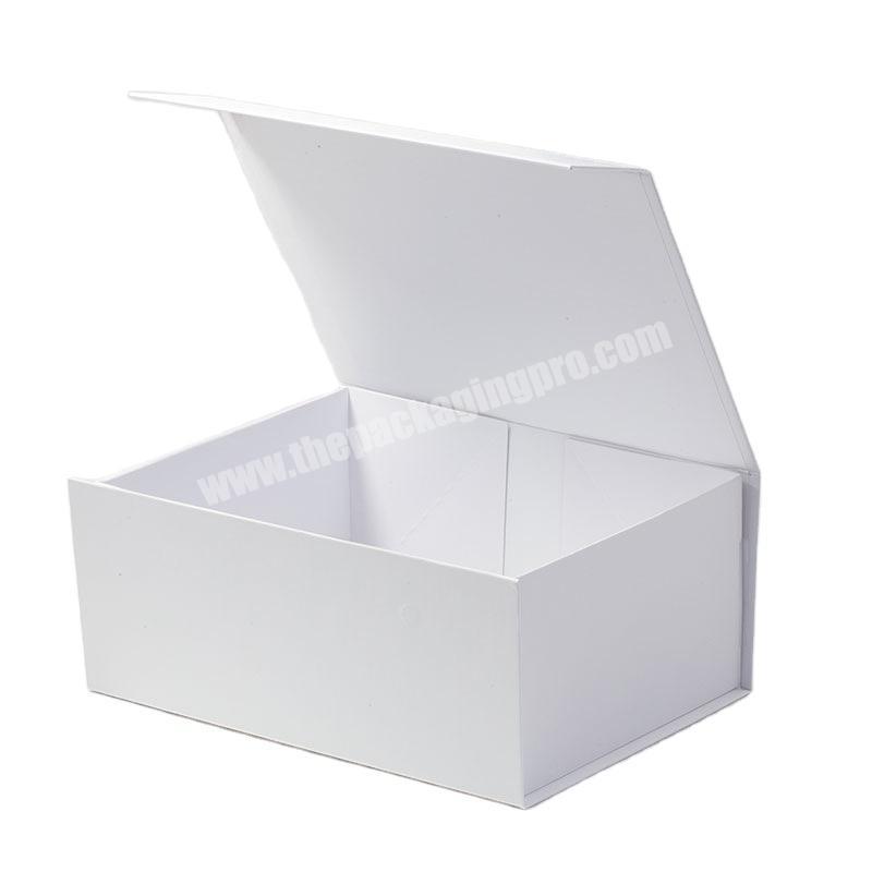Low MOQ Sweet Wedding Gift Flap Lid Packaging Cardboard Paper Box Gift Packaging Box Magnetic Closure Gift Box
