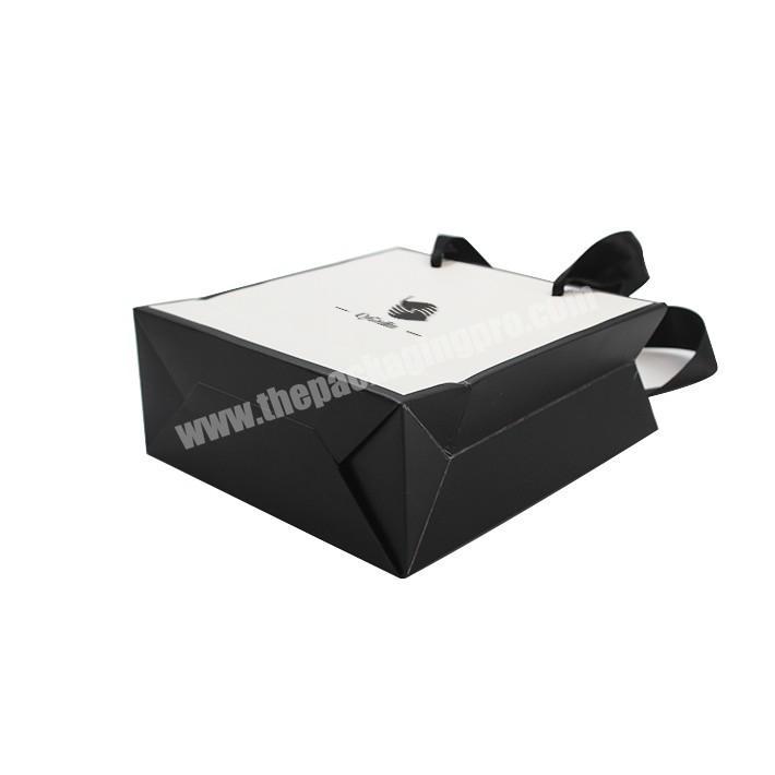 Luxury Black Gift Paper Bag Custom Made Printed Logo Gift Packaging Kraft Shopping Paper Bag With Ribbon Handles