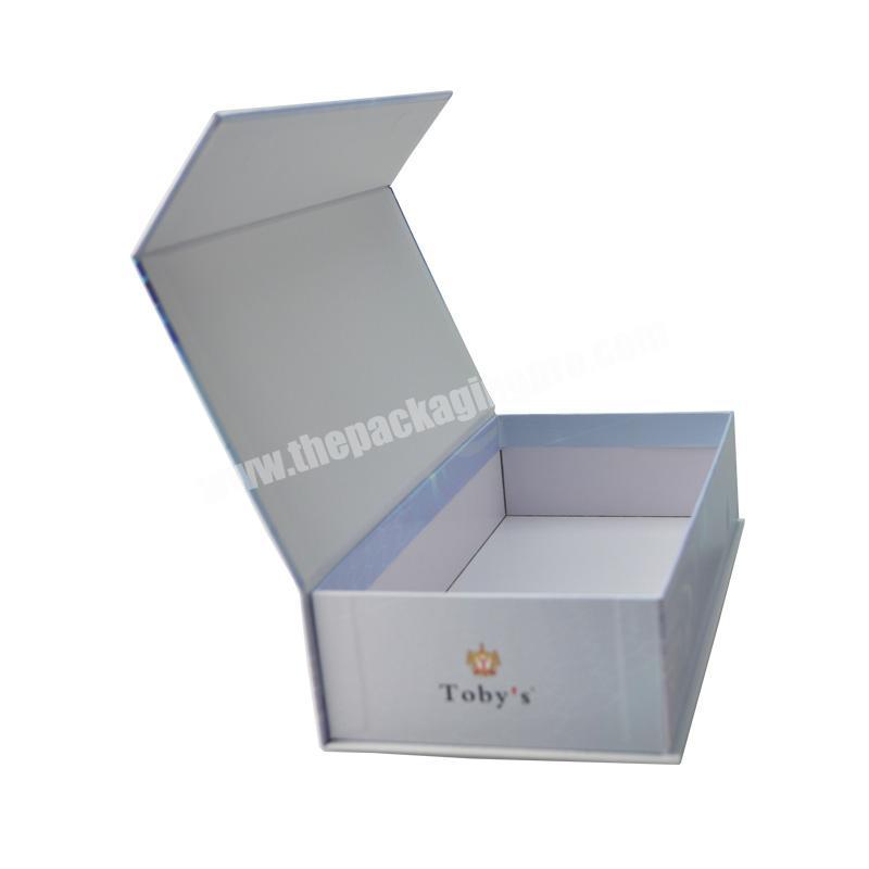 Luxury Clothing Packing Products Disposable Packaging Coated Paper Feature and Apparel Industrial Use any Color Accept