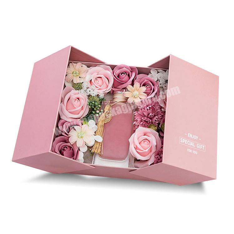 Luxury Design Logo Printed Pink Cardboard Double Door Gift Packaging Magnetic Closure Paper Box for Flower