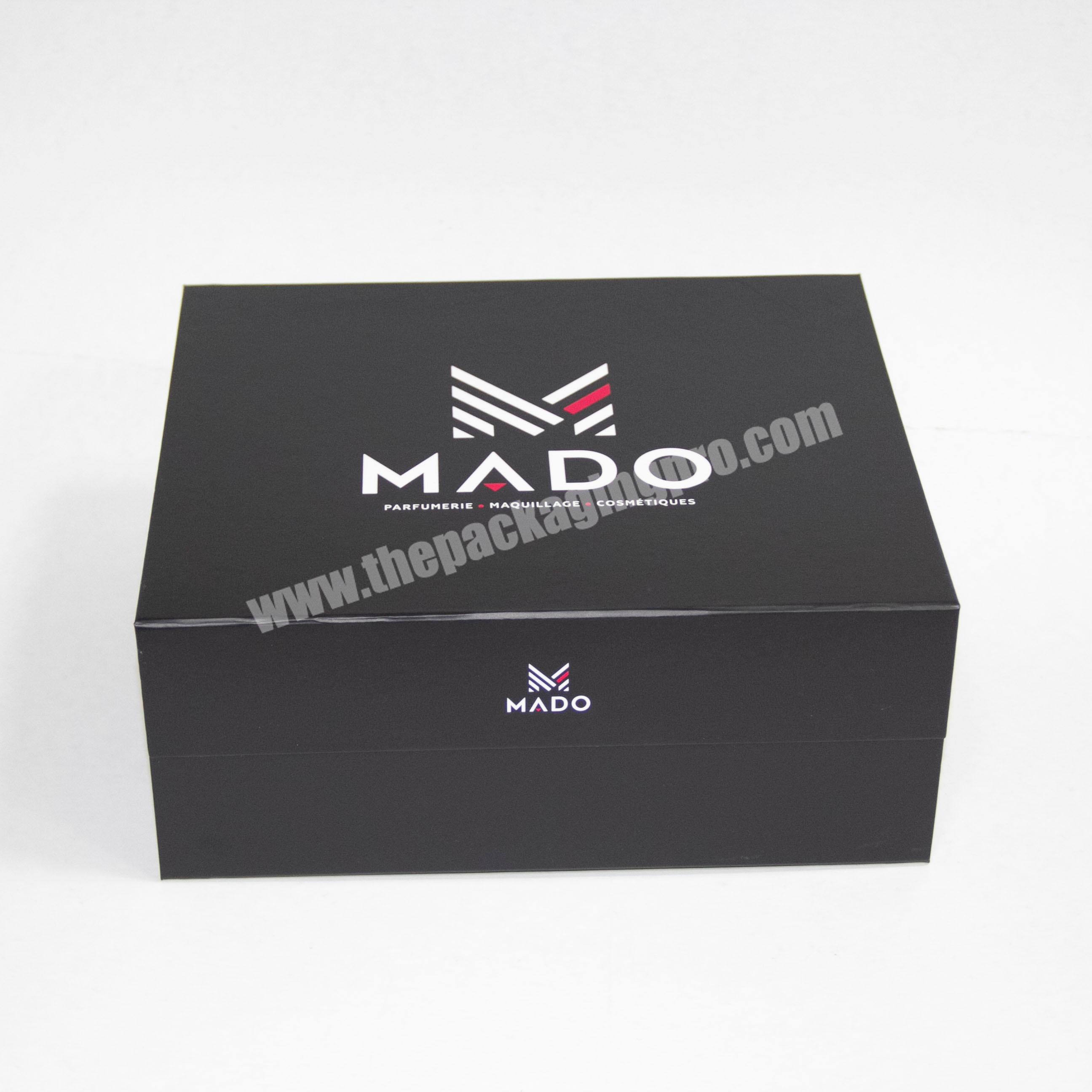 Manufacturer Custom Clothing Simple Rectangular Shape Folding  Box For Easy Transport Luxury Magnetic Lid Closure Folding Gift B