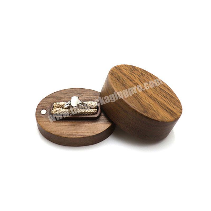 Personalized Proposal Round Shape Wooden Jewelry Packaging Box Wedding Oval Creative Retro Wooden Buckle Wood Ring Box