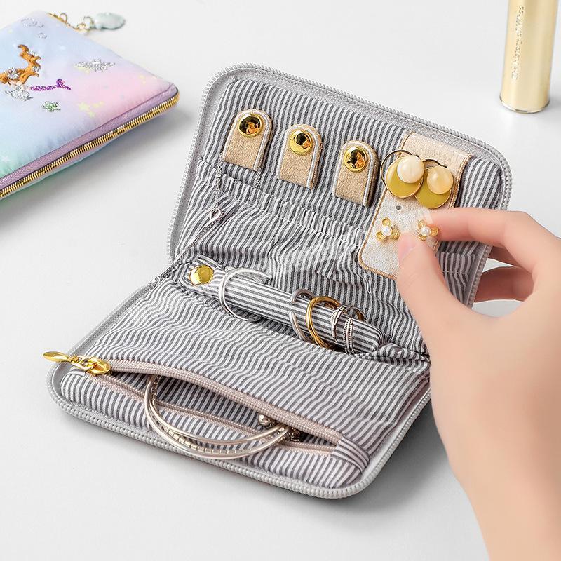 Portable zipper travel jewelry box Ring Necklace Luxury Cotton Jewelry Packing Box
