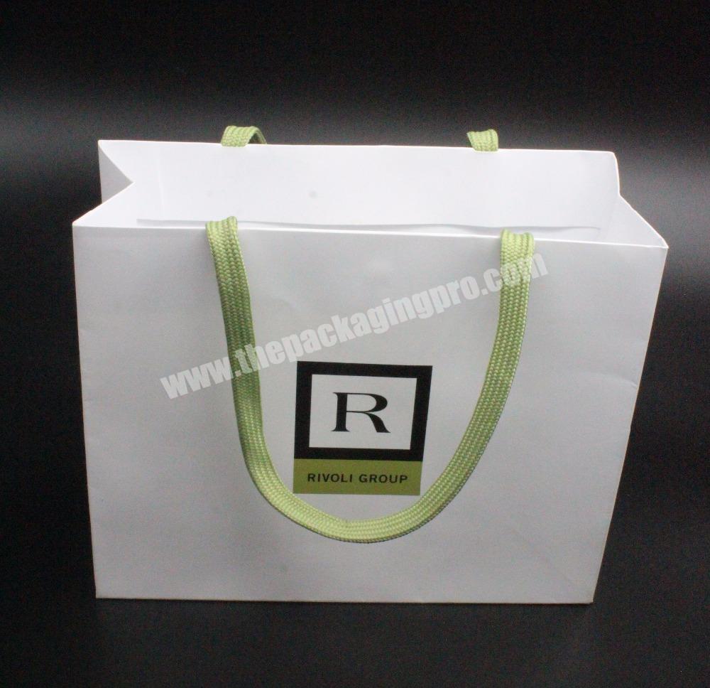 Professional Factory Wholesale OEM Design paper bags manufacturers in uae with competitive price