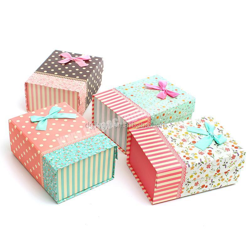 Save Freight Christmas paper folding cardboard packaging boxflat folding gift box