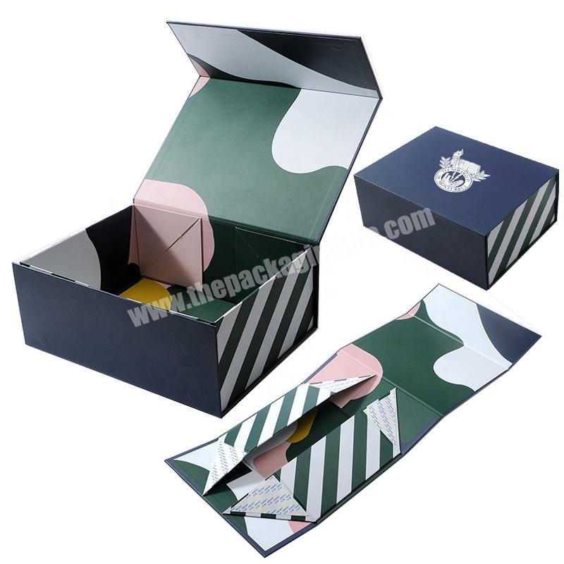 Wholesale Book Shaped Rigid Cardboard Foldable Gift Box Custom Print Paper Clamshell Magnetic Gift Box