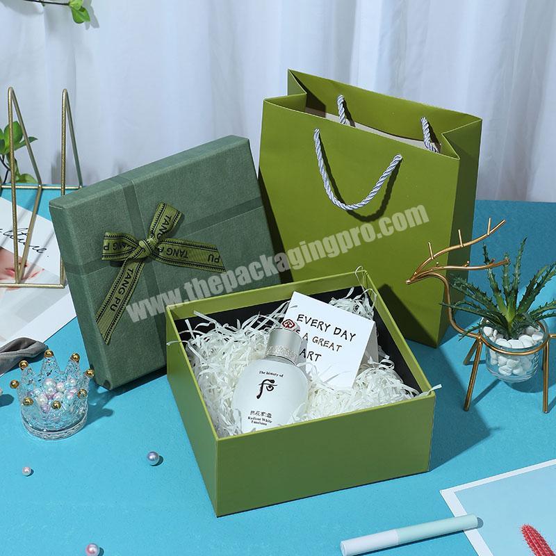 Wholesale Custom Soap Flower Gifts Box Romantic Flower Packaging Box Rigid Cardboard Gift Box With Lid