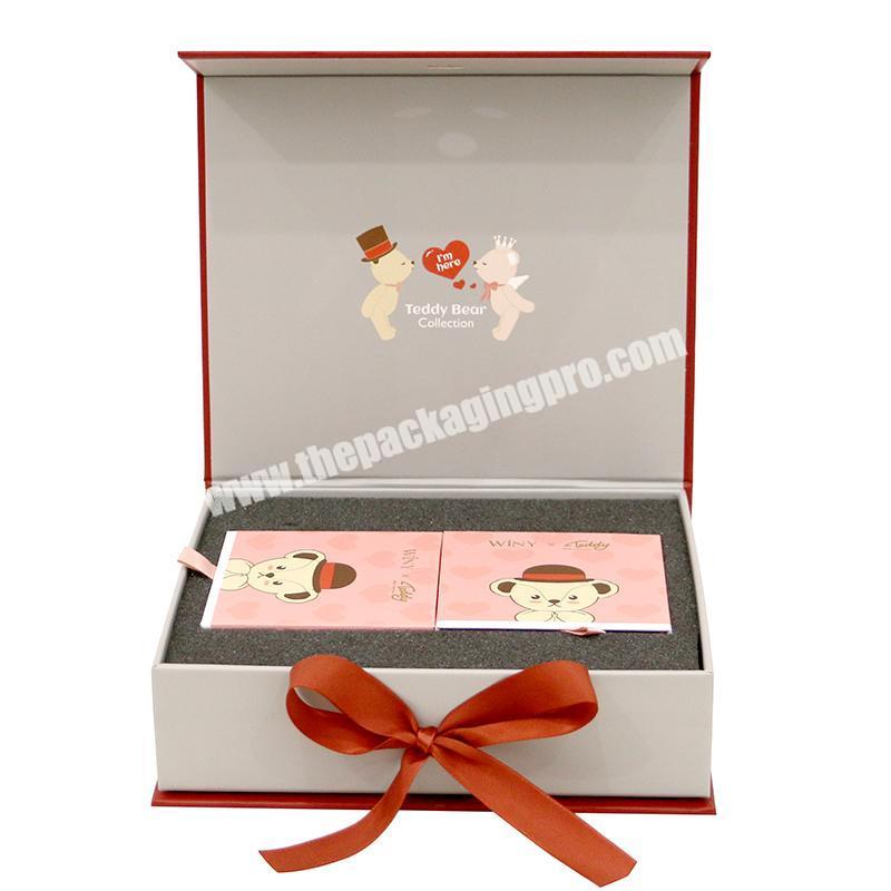 Custom Printing Foldable Flat Ship Glasses Cosmetic Beauty Kit Packaging Gift Box with Ribbon Cardboard Mounted with Art Paper