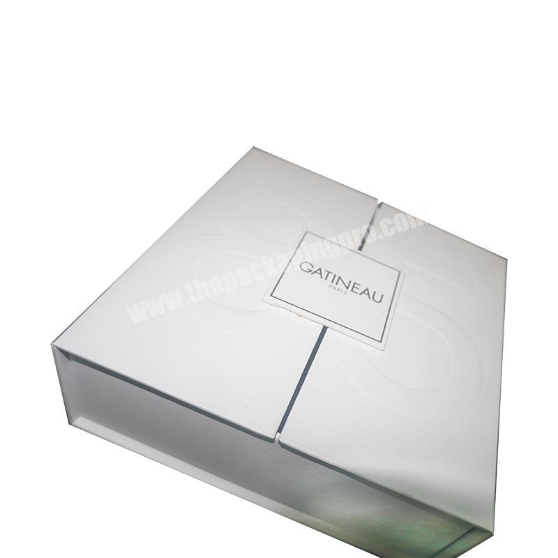 2020 custom Flat Folding Gift Packaging Gift Box For Clothing