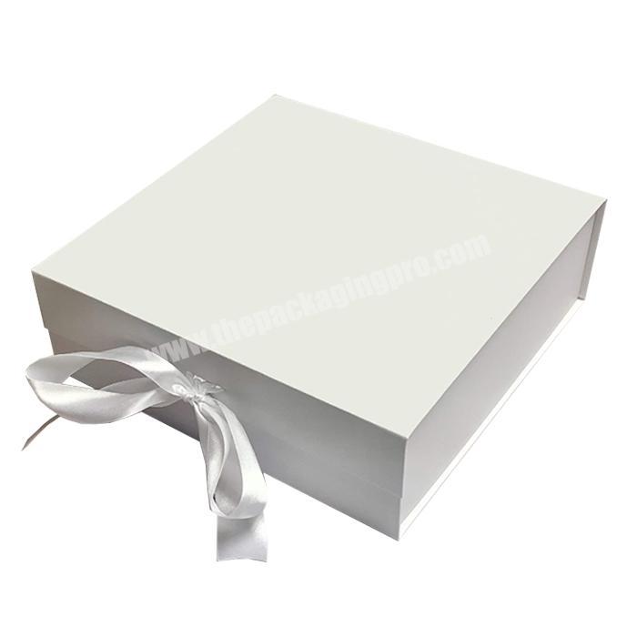 Foldable Paper Packaging Custom Logo Printed Black Rigid Magnetic Closure Gift Box With Ribbon Wholesale