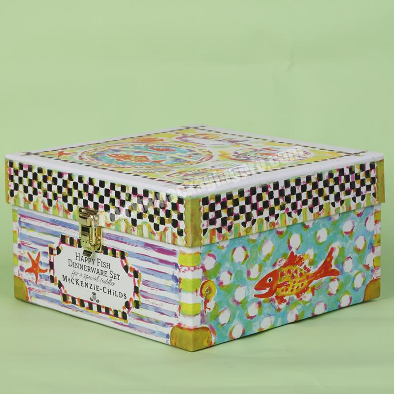 New Christmas Clamshell Box Luxury Clamshell Gift Box Cardboard Clamshell Boxes with Nickel Chest Lock