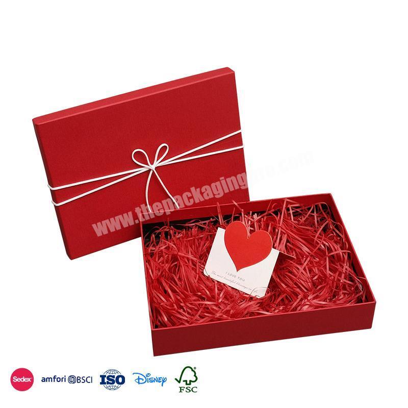 2022 New Arrival The red lid can be combined with the white with simple rope decoration wedding sign box