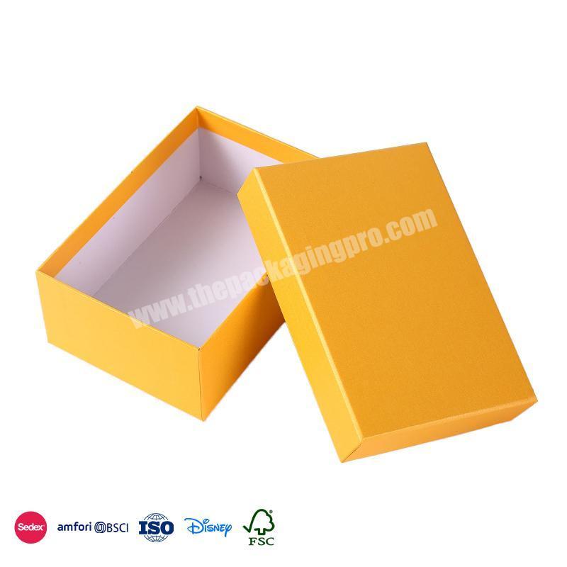 Best Selling Quality Bright yellow personalized minimalist design competitive price perfume bottle gift box