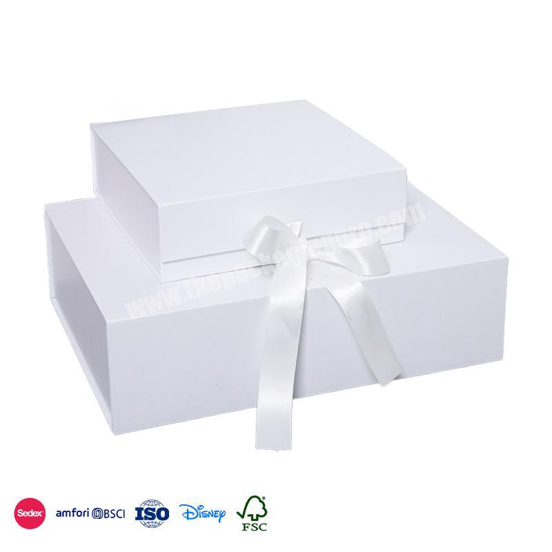 Best Selling Quality customizable size and icon with ribbon wholesale custom clothing fold kraft paper box