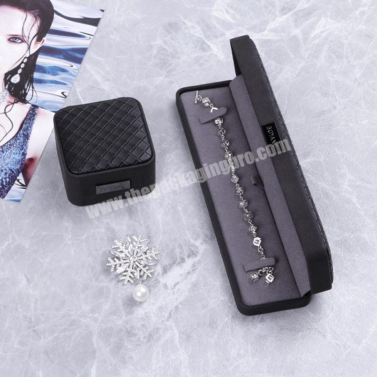Boyang Custom Luxury Black PU Leather Long Pendant Jewelry Necklace Box with Logo