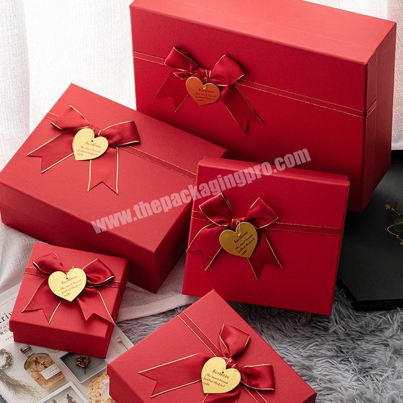 Cheap Plain Cardboard Shoe Ribbon Luxury Gift Box Company Custom Gift Box Packaging Boxes Clothing With Ribbon Handle