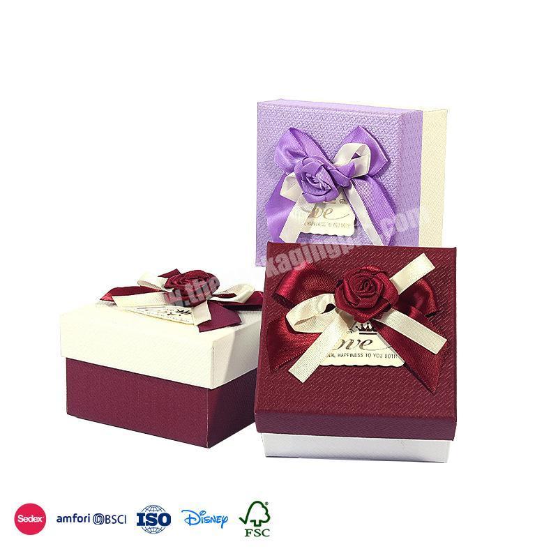 China Big Factory Good Price Color Jump Ribbon Design with Personalized Card valentine's day gift box