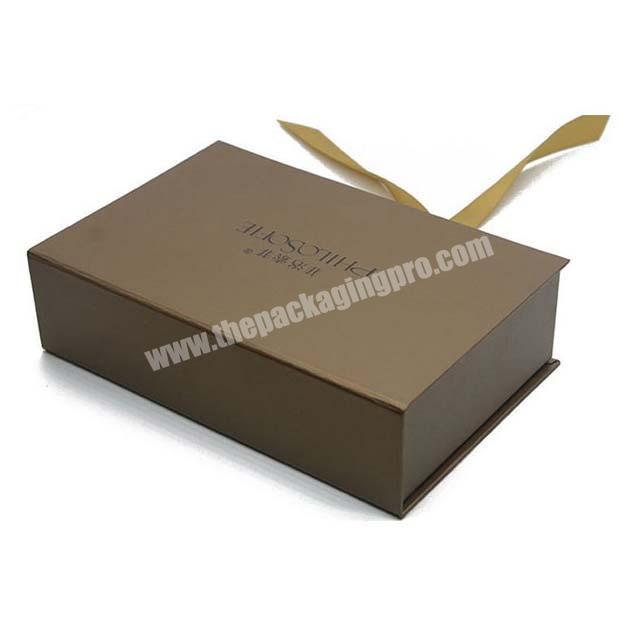 Cosmetics Box For Personal Packaging With Metal Accessories
