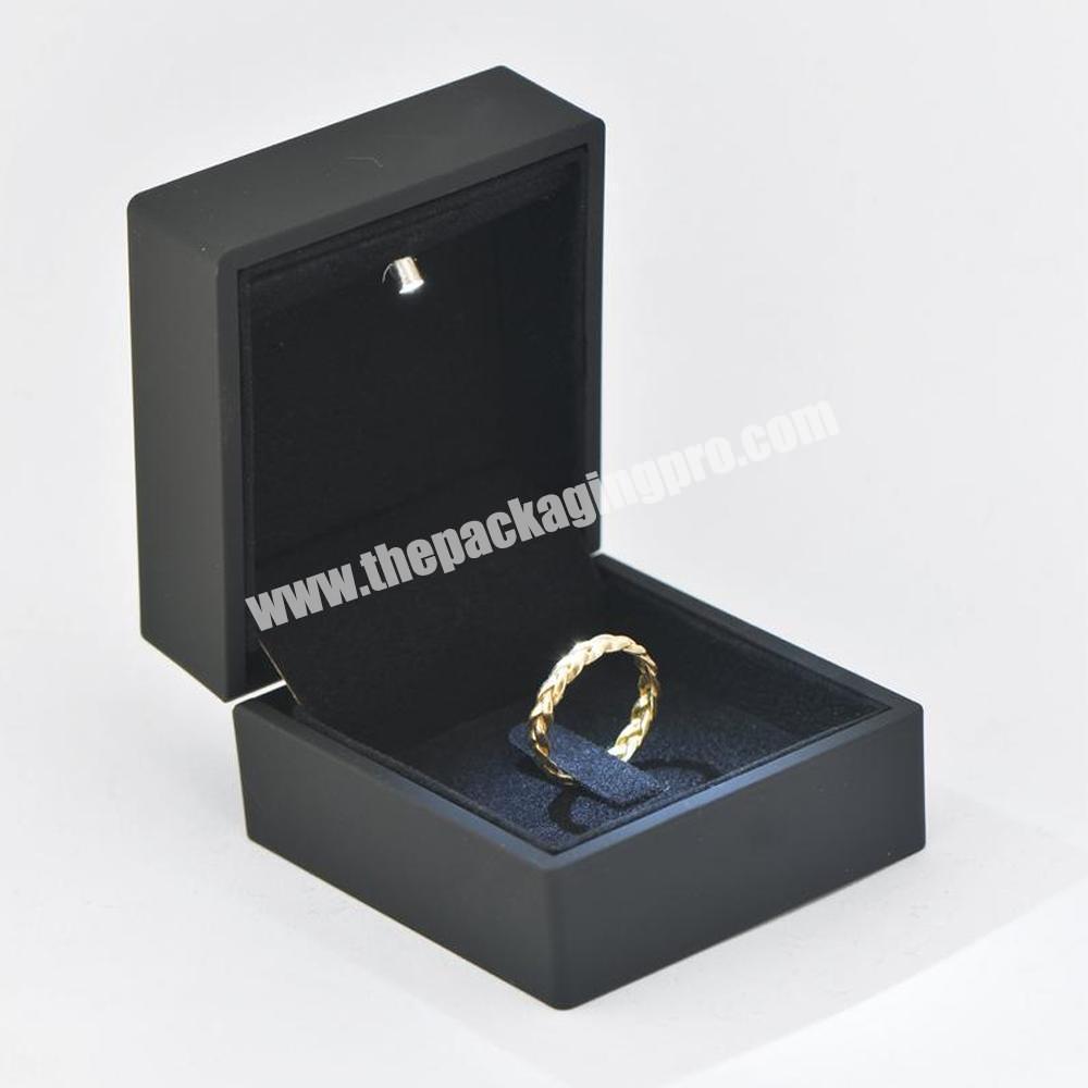 Custom Logo Luxury Velvet Ring Jewelry Packaging Box with LED Light Ring Earrings Necklace Bracelet Display Jewelry Gift Box