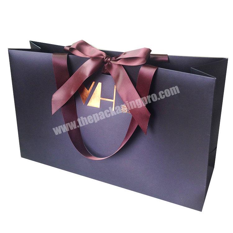 Custom Logo Print Wholesale Paper Gift Bag with Handle Clothes Shopping Bag