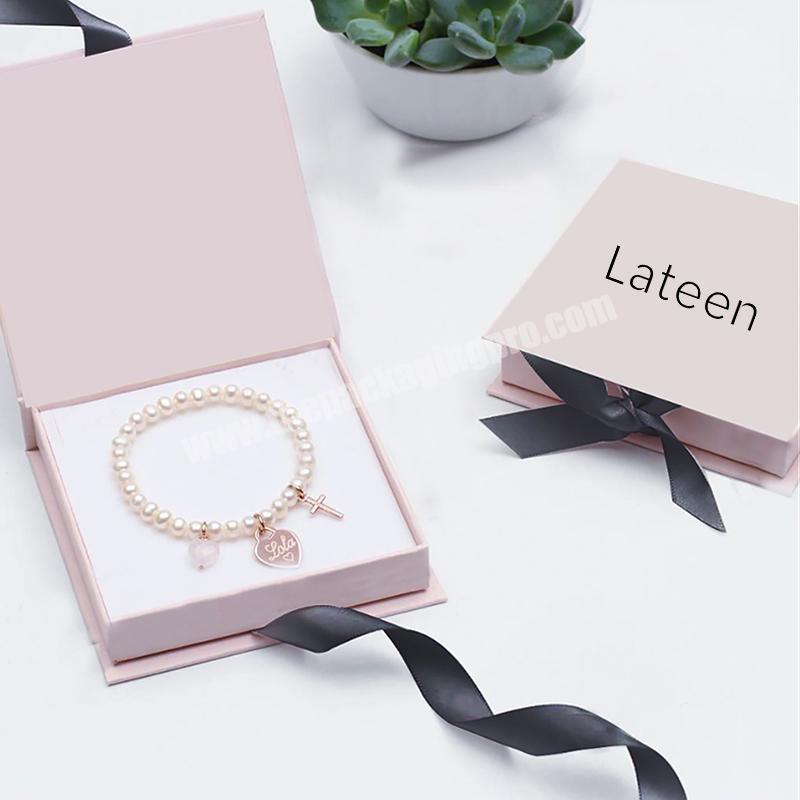 Custom Logo Printed Paper Packaging Jewelry Box Cardboard Paper Gift Jewellery Box with Ribbon