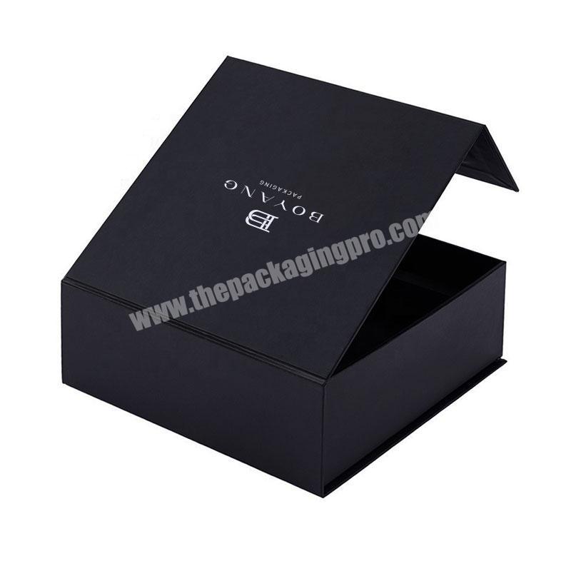 Custom Luxury Paper Cardboard Folding Packaging Black Magnetic Flap Closure Beautiful Gift Boxes