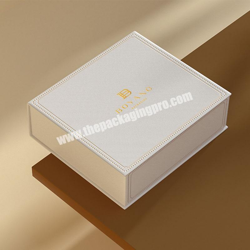 Custom Printed White Cardboard Paper Gift Oil Perfumes Bottle Packaging Boxes