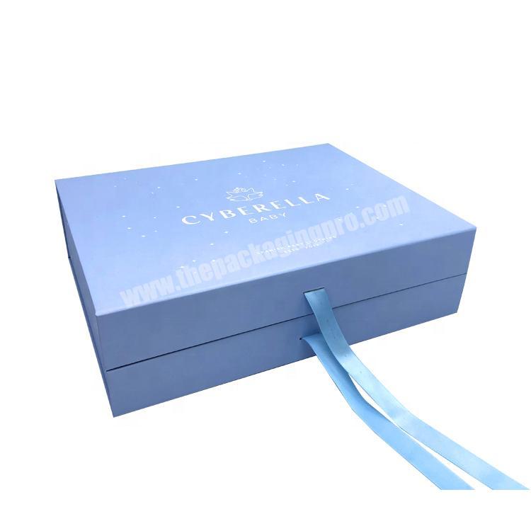 Bespoke Cardboard Gift Box Foldable Magnetic Closure Big Gift Box Packaging Set With Ribbon