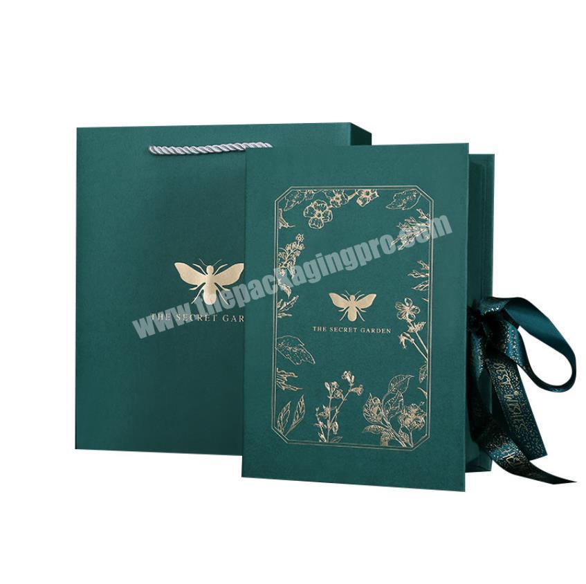 Custom elegent green color printing  paper gift box and paper bags with gold foil logo and ribbon