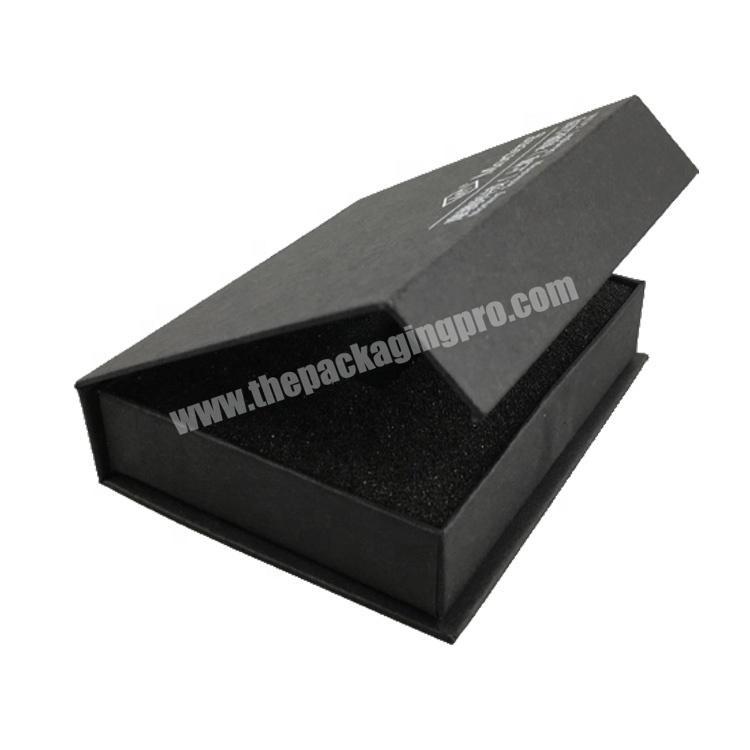 Custom high quality  black cosmetic black magnetic gift box with  sponge neto