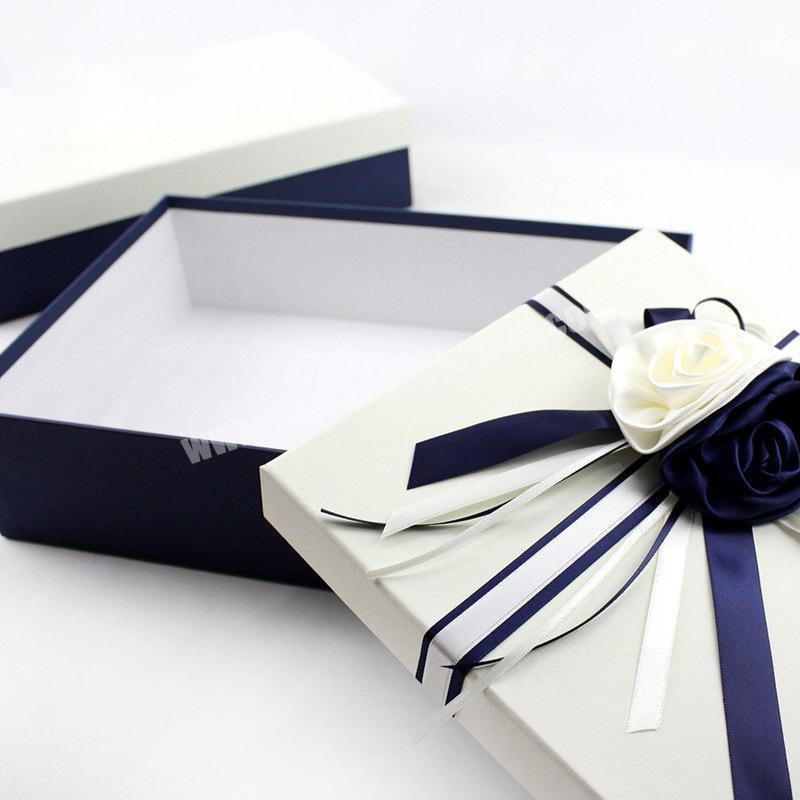 Custom wholesale luxury foldable magnet clothing packaging box tape Decor magnetic gift box