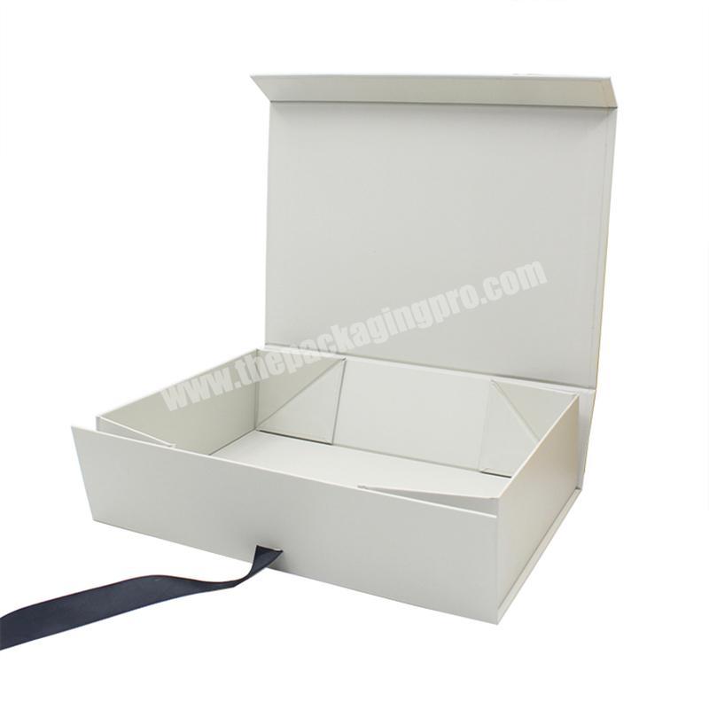 Customized Magnetic Foldable Gift Box Packaging Paper Packaging Box Wholesale