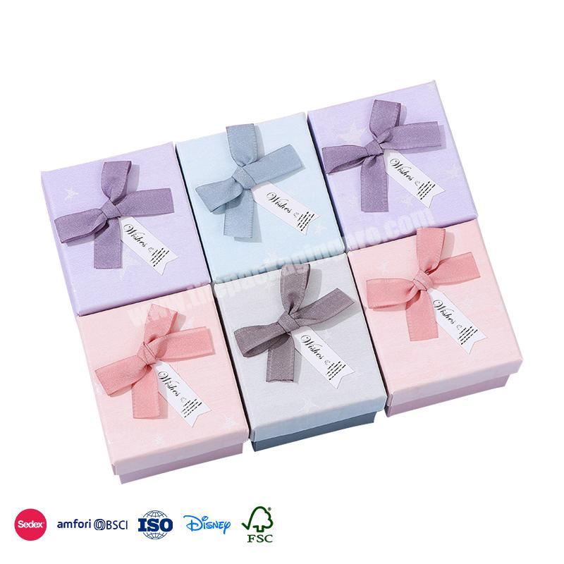 Factory Cheap Price Small square minimalist design in bright colors with delicate bow rigid watch gift box