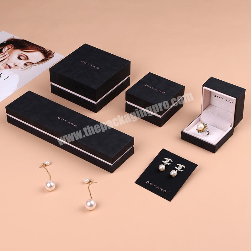 Factory Customized Logo High Quality Wedding Elegant Ring Earring Case Luxury Plastic Clamshell Jewelry Box