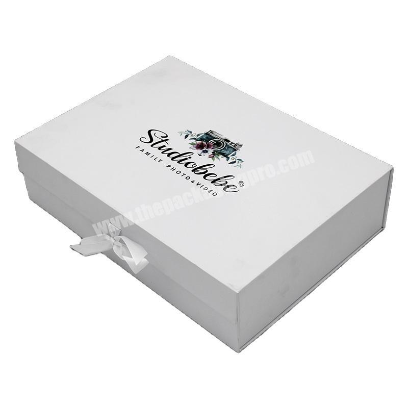 Factory Customized Luxury White Folding Large Gift Wrapping Paper Gift Box