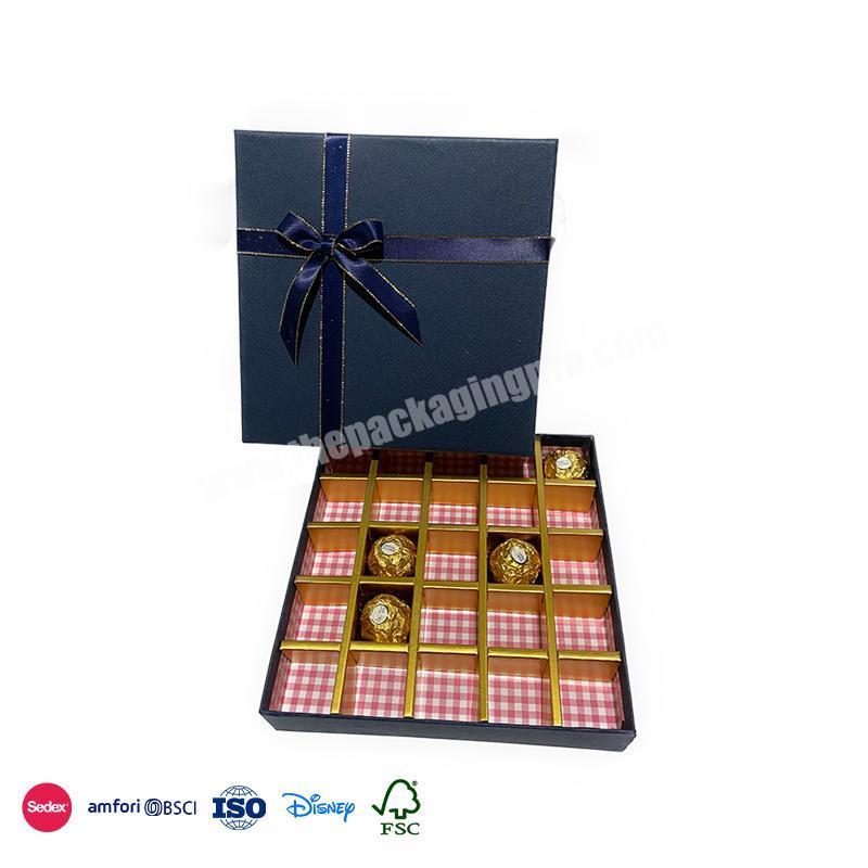Factory Directly Supply Spot Thickened waterproof material with ribbon decoration grid box for chocolate