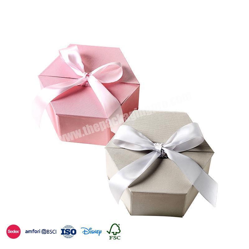 Factory Price Newest Hexagonal burlap fabric with two side flaps with ribbon birthday boxes party decor