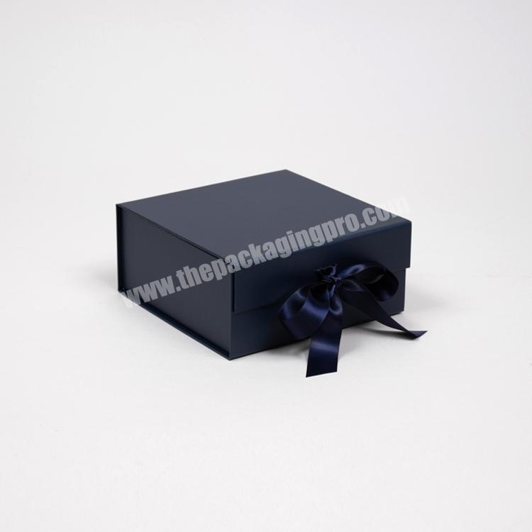Factory custom High Quality Packaging Gift Foldable packaging box with ribbon