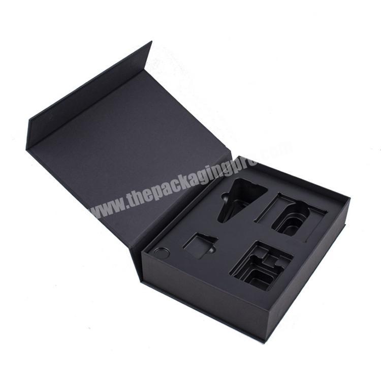 FocusBox custom logo rigid hard paper magnetic closure magnet gift box with pvc paper divider inserts