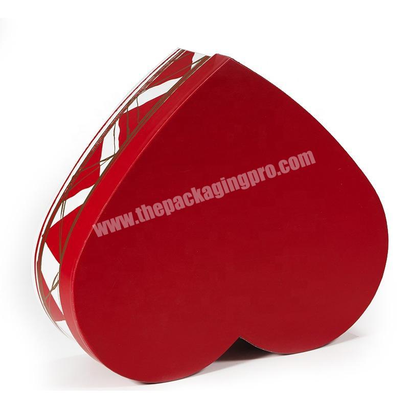 Girlfriend birthday gift chocolate box design custom heart shaped chocolate paper gift box