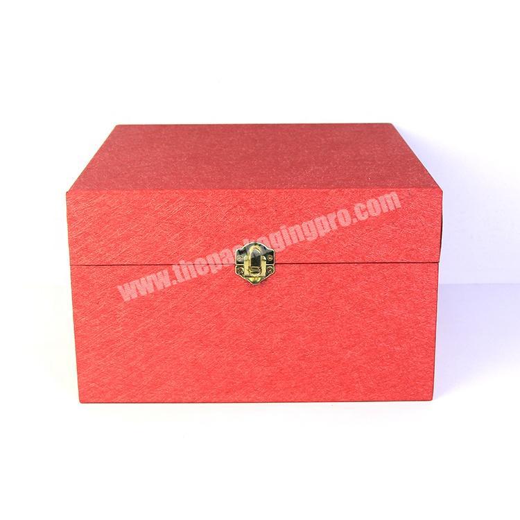 Hardcover Red color retail gift boxes with gold cloth inside for wine