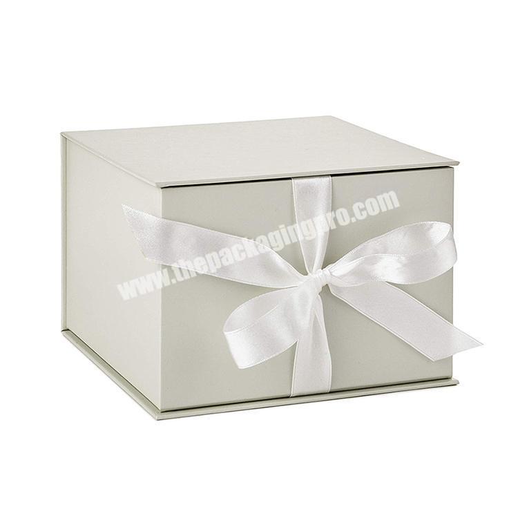 Hot sale custom cosmetic perfume gift box packaging with ribbon
