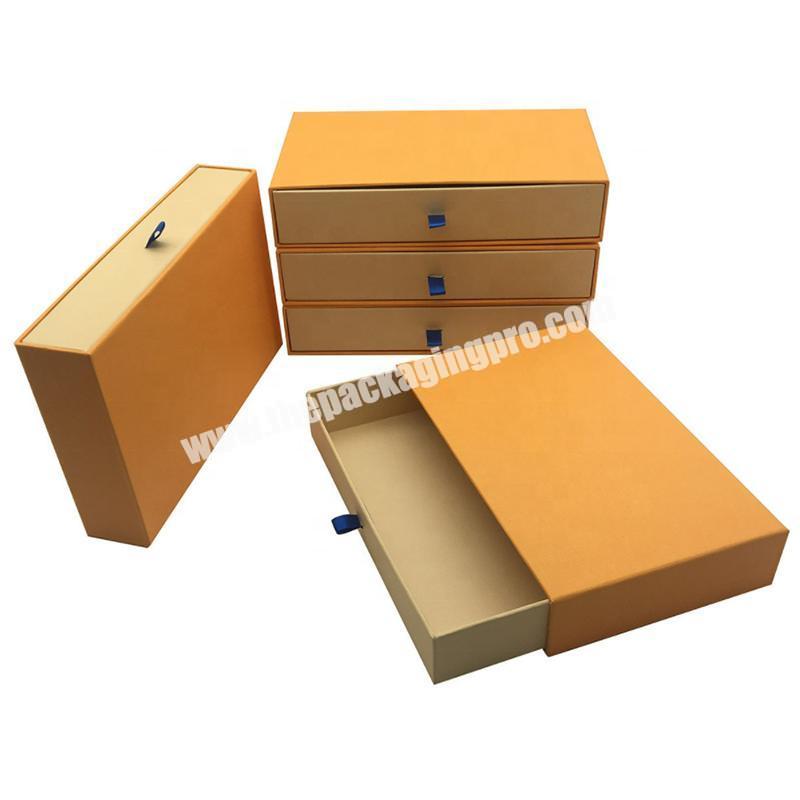 Magnet flip box notebook hand account kraft paper gift box packaging box wholesale customization