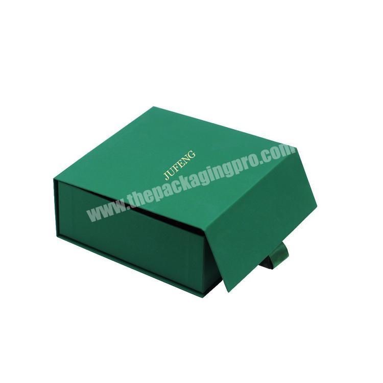 Low price wholesale private label custom logo design green paper magnetic foldable cosmetic box packaging