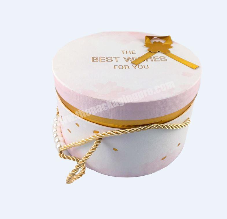 Luxury Round Gift Boxes with Fancy Handle with Hot Gold Stamping Logo