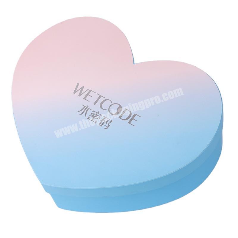 Luxury custom logo colored printing cardboard heart shape christmas gift box flower packaging apparel and accessories